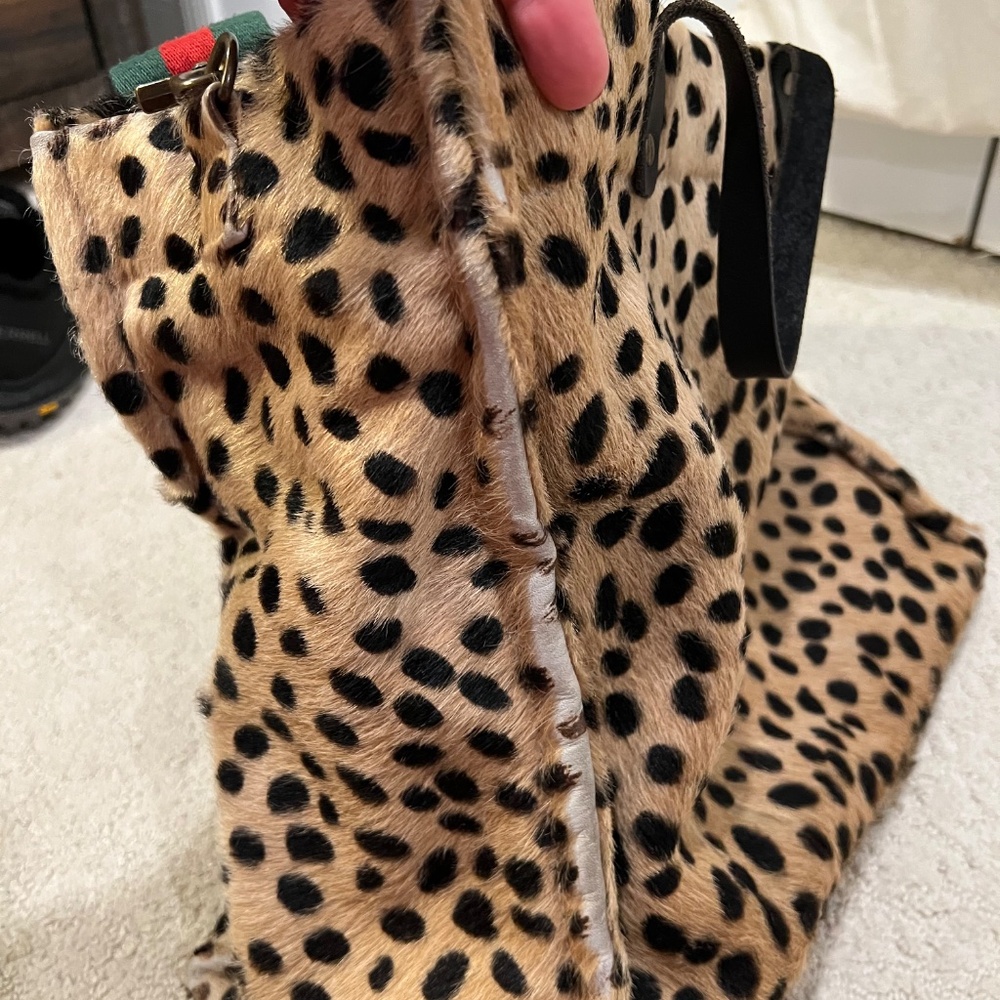 Parker Thatch Leopard Print Tote in Tan and Black - Picture 7 of 10